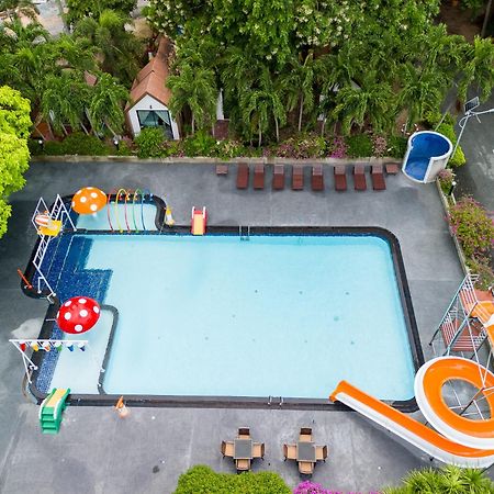 Villa Navin Beach Residence Jomtien Exterior foto