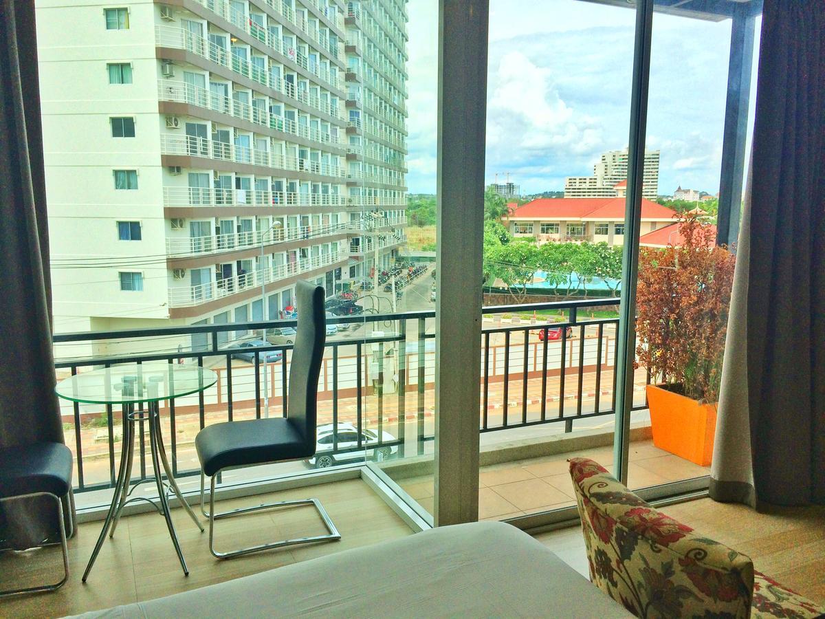 Villa Navin Beach Residence Jomtien Exterior foto