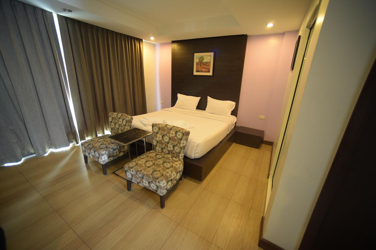 Villa Navin Beach Residence Jomtien Exterior foto