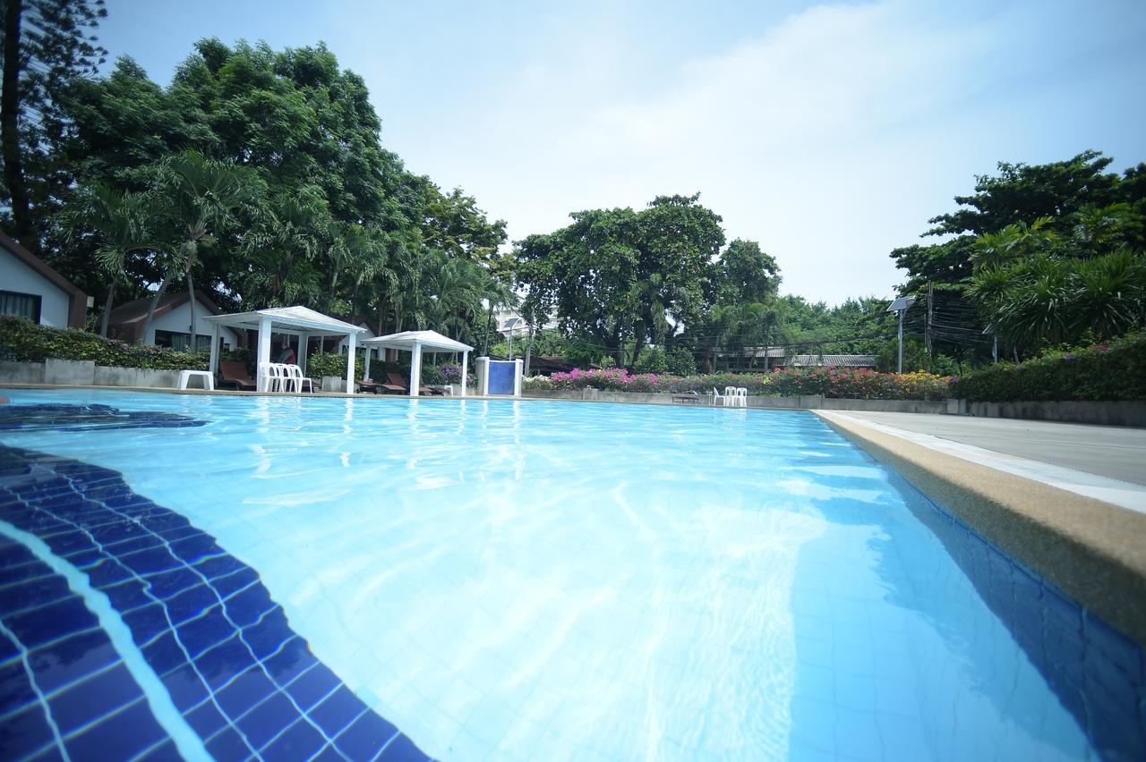 Villa Navin Beach Residence Jomtien Exterior foto
